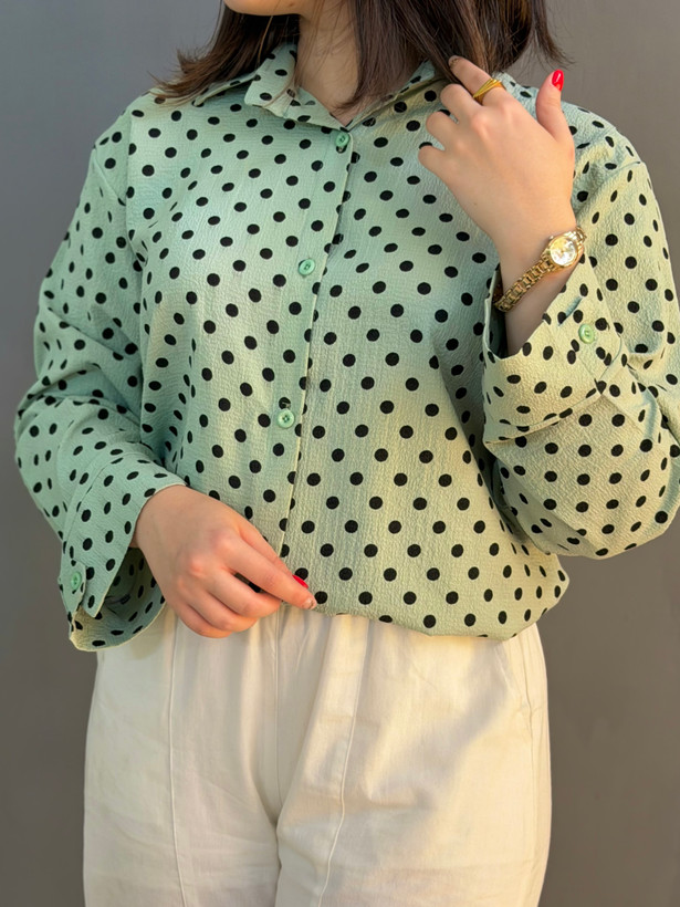 شومیز خالخالی مهرا کد ۵۲۶۷